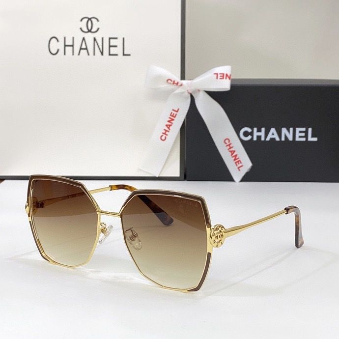 Chanel Sunglass AAA 090